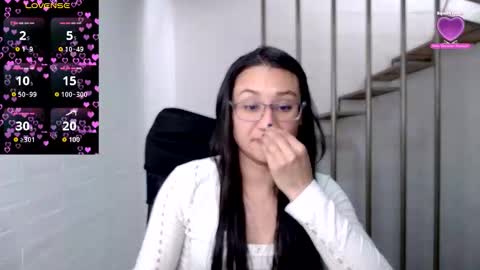 Snapshot of beckdymon chatting on October 8, 2025, 7:00 pm Daniela online show from October 8, 2025, 7:00 pm