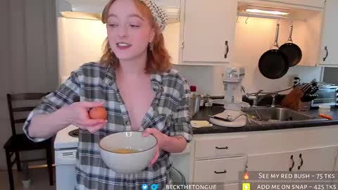 Snapshot of beckthetongue chatting on February 27, 2025, 5:58 pm Beck the tongue online show from February 27, 2025, 5:58 pm