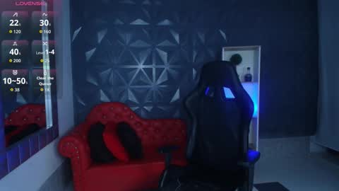 becky_lynch_102 online show from March 14, 2026, 5:51 pm