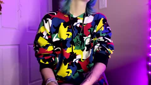 Snapshot of beckytheclown chatting on December 7, 2024, 10:45 am Beckytheclown online show from December 7, 2024, 10:45 am