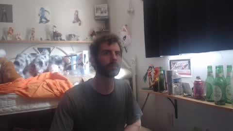 bedghost  online show from April 14, 2026, 7:42 pm