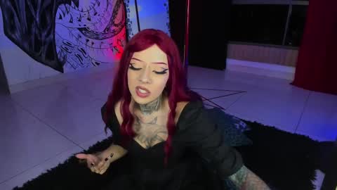 Snapshot of beelzebosss chatting on January 20, 2025, 11:32 pm Daniela ur fav living dead girl online show from January 20, 2025, 11:32 pm