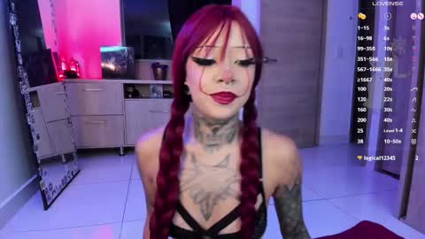 Snapshot of beelzebosss chatting on October 25, 2025, 11:32 pm Daniela ur fav living dead girl online show from October 25, 2025, 11:32 pm