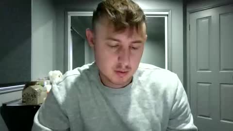 Snapshot of beelzebubxo chatting on November 12, 2025, 11:58 pm beelzebubxo online show from November 12, 2025, 11:58 pm