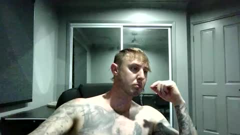 Snapshot of beelzebubxo chatting on December 1, 2025, 10:31 am beelzebubxo online show from December 1, 2025, 10:31 am