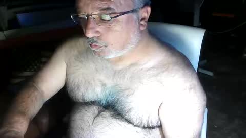 Snapshot of beers19 chatting on May 11, 2026, 2:45 pm beers19 online show from May 11, 2026, 2:45 pm