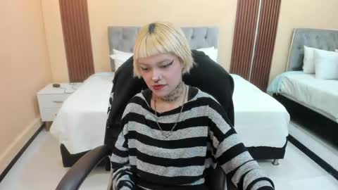 Bela online show from April 25, 2026, 1:03 pm