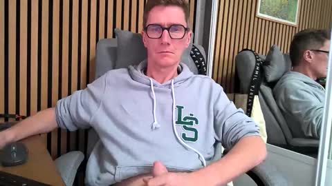 Snapshot of belami_france chatting on February 27, 2026, 1:00 pm SexFriendFrance online show from February 27, 2026, 1:00 pm