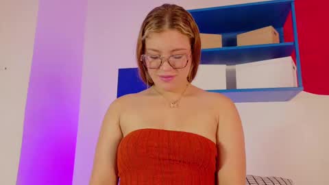 Snapshot of belamiller chatting on November 18, 2025, 11:47 am BELA online show from November 18, 2025, 11:47 am