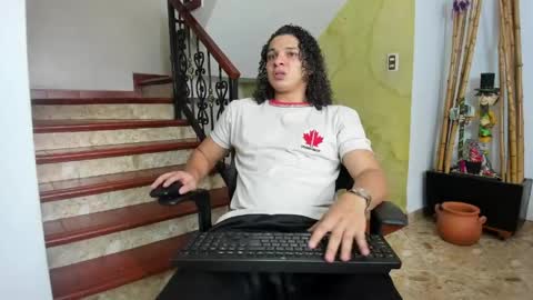 Snapshot of belamiramil chatting on May 27, 2026, 7:00 pm independent model online show from May 27, 2026, 7:00 pm