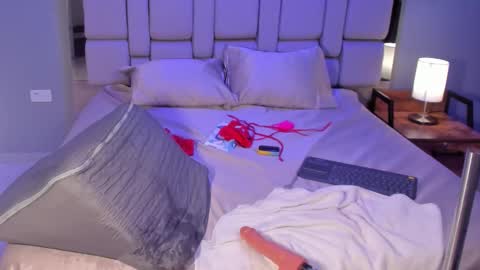 Bella online show from March 12, 2026, 4:18 am