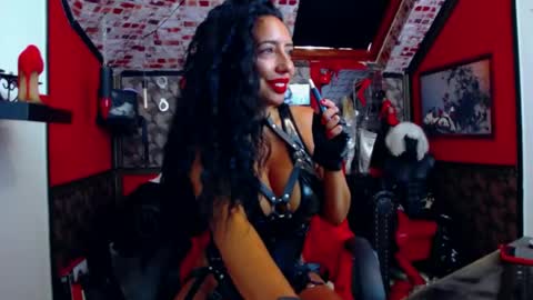 Snapshot of belatrixdomme chatting on July 2, 2026, 6:08 am BelatrixDomme online show from July 2, 2026, 6:08 am