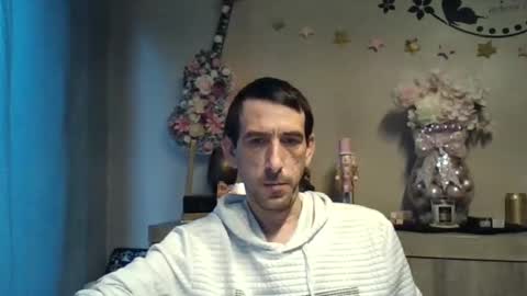 Snapshot of belgianboy33 chatting on November 19, 2025, 9:20 am Dreamcock online show from November 19, 2025, 9:20 am