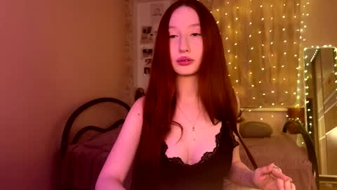 Stella online show from March 9, 2026, 4:11 pm