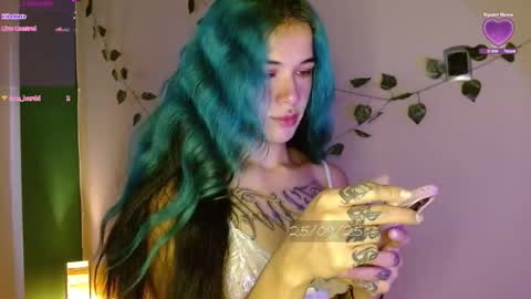 Snapshot of bell_art chatting on September 25, 2025, 2:21 pm online show from September 25, 2025, 2:21 pm