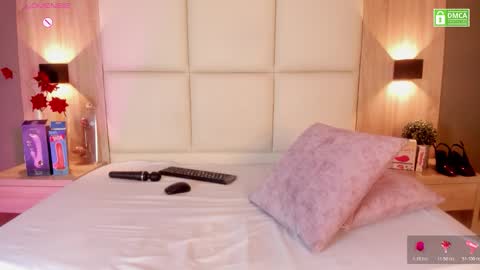 Bella cam online show from March 14, 2026, 7:19 pm