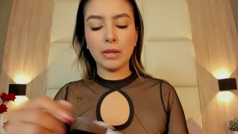 Bella cam online show from July 12, 2026, 12:18 pm