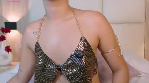 Bella cam online show from July 18, 2026, 1:04 pm
