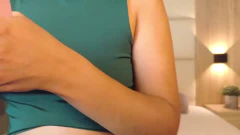 Bella cam online show from July 20, 2026, 7:16 pm