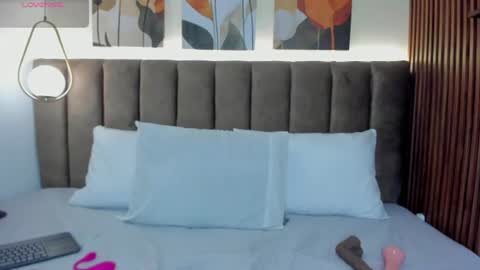 bella13_ online show from July 23, 2026, 8:40 pm