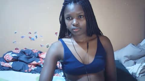 Snapshot of bella307697 chatting on November 14, 2025, 3:00 pm Bella online show from November 14, 2025, 3:00 pm