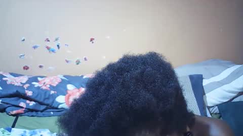 Snapshot of bella307697 chatting on November 21, 2025, 3:38 am Bella online show from November 21, 2025, 3:38 am