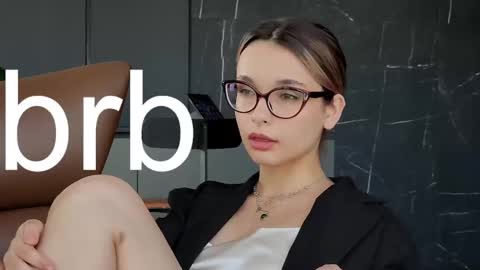 Snapshot of bella_alita chatting on March 9, 2025, 2:50 am lita online show from March 9, 2025, 2:50 am