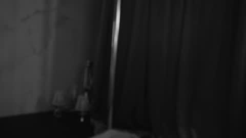 Snapshot of bella_alita chatting on September 12, 2025, 8:42 pm lita online show from September 12, 2025, 8:42 pm