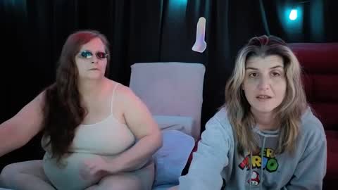 Snapshot of bella_james_1988 chatting on September 13, 2025, 3:56 pm Bella James online show from September 13, 2025, 3:56 pm