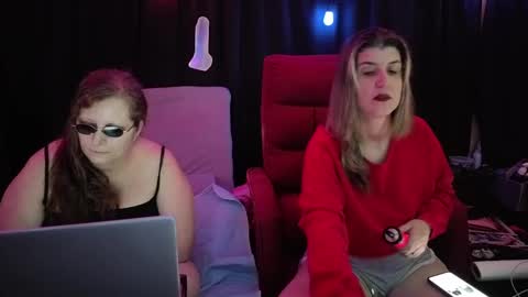 Snapshot of bella_james_1988 chatting on September 30, 2025, 5:07 pm Bella James online show from September 30, 2025, 5:07 pm