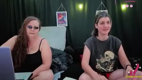 Snapshot of bella_james_1988 chatting on December 2, 2025, 7:09 pm Bella James online show from December 2, 2025, 7:09 pm