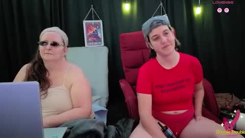 Snapshot of bella_james_1988 chatting on December 14, 2025, 4:45 pm Bella James online show from December 14, 2025, 4:45 pm