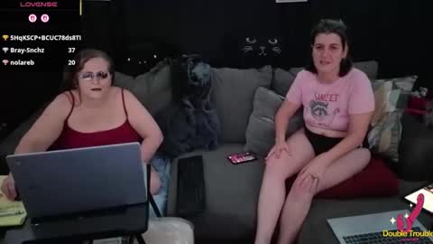 Snapshot of bella_james_1988 chatting on December 20, 2025, 5:31 pm Bella James online show from December 20, 2025, 5:31 pm