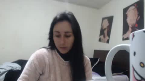Snapshot of bella_luna34 chatting on May 13, 2026, 10:12 am bella_luna34 online show from May 13, 2026, 10:12 am