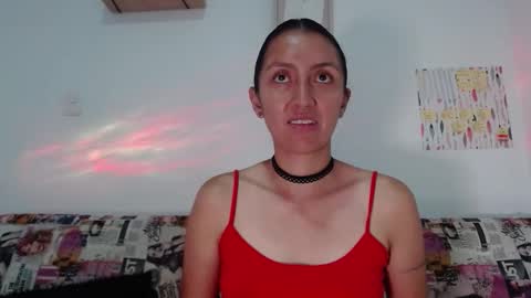 Snapshot of bella_marlowe chatting on December 4, 2025, 5:54 pm Bella Marlowe online show from December 4, 2025, 5:54 pm
