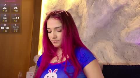 Snapshot of bella_mush chatting on June 6, 2026, 10:25 pm BELLA online show from June 6, 2026, 10:25 pm