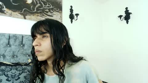 Bella online show from February 25, 2026, 1:26 am