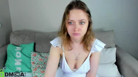 Linda Bella online show from May 7, 2026, 1:00 am