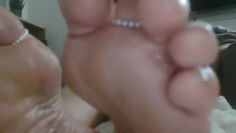 Snapshot of bella_sexy_feet chatting on February 27, 2025, 10:20 pm bella_sexy_feet online show from February 27, 2025, 10:20 pm