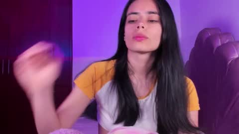 Valeria Model Independent online show from February 18, 2026, 4:19 am