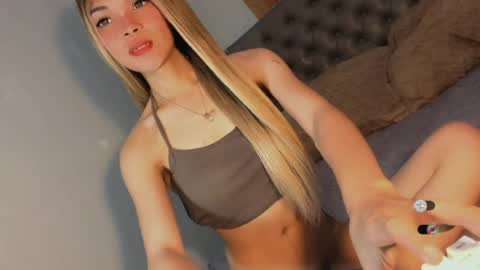 Bella online show from June 15, 2026, 6:15 am