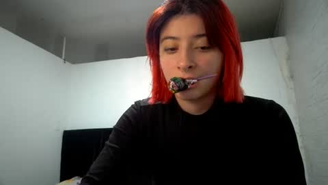Snapshot of bella_thorne1999 chatting on July 2, 2026, 2:22 am bella_thorne1999 online show from July 2, 2026, 2:22 am