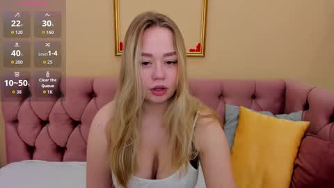 Bella online show from March 17, 2026, 1:32 am