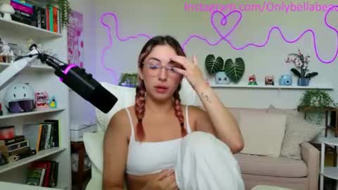 Snapshot of bellabeauu chatting on July 17, 2026, 3:18 pm bella beau online show from July 17, 2026, 3:18 pm