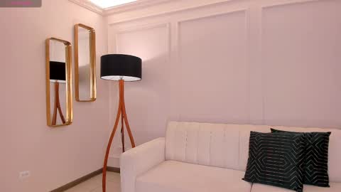 Snapshot of bellacarteer_ chatting on March 12, 2025, 2:56 pm Bella C online show from March 12, 2025, 2:56 pm