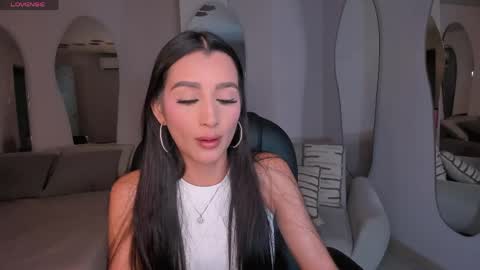 Snapshot of bellacarteer_ chatting on May 31, 2026, 11:28 pm Bella C online show from May 31, 2026, 11:28 pm
