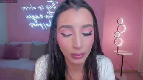 Snapshot of bellacarteer_ chatting on June 3, 2026, 8:14 pm Bella C online show from June 3, 2026, 8:14 pm