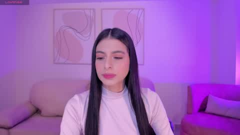 Snapshot of bellaconnor_ chatting on May 13, 2026, 4:21 am Bella online show from May 13, 2026, 4:21 am