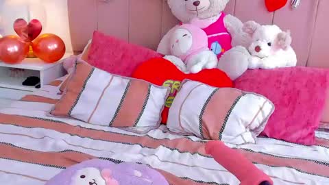 BellaFontana online show from June 3, 2026, 4:34 pm