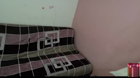 Snapshot of bellah_rose_squirt chatting on June 22, 2026, 2:35 am Bella online show from June 22, 2026, 2:35 am